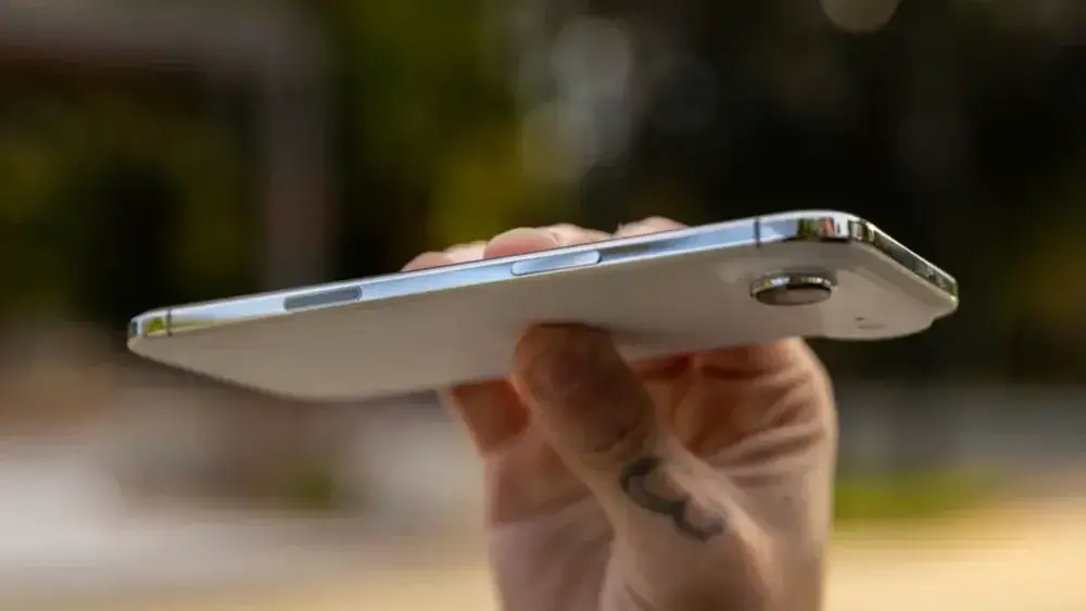 iPhone Air 2 vaza com câmera dupla e tela maior