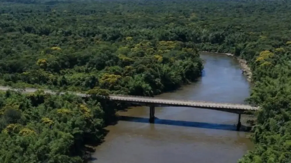 Ponte do Rio Miranda é interditada para concretagem