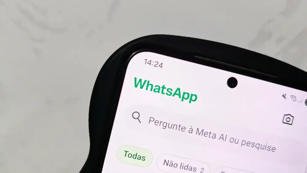 WhatsApp libera faxineira para limpar arquivos de Canais e liberar espaço